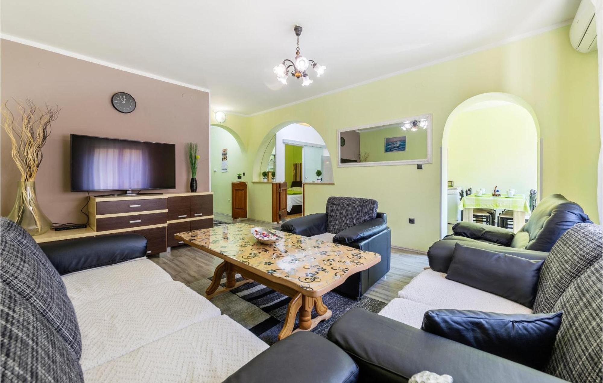 Stunning Apartment In Pula With Wifi Exteriör bild